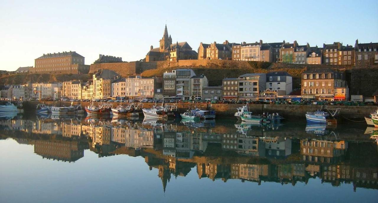 Charmant Logement T2 A 2 Pas De La Mer Granville Luaran gambar